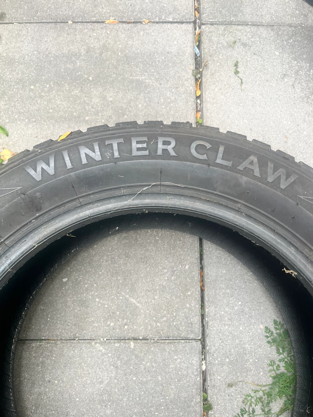 Winter Claw Sport SXI Tires 205/55 R 16