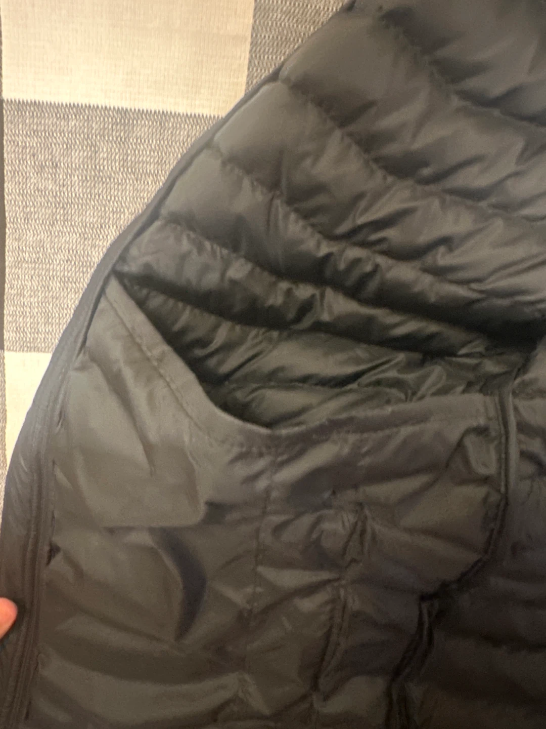 Columbia Black Down Vest - photo 3
