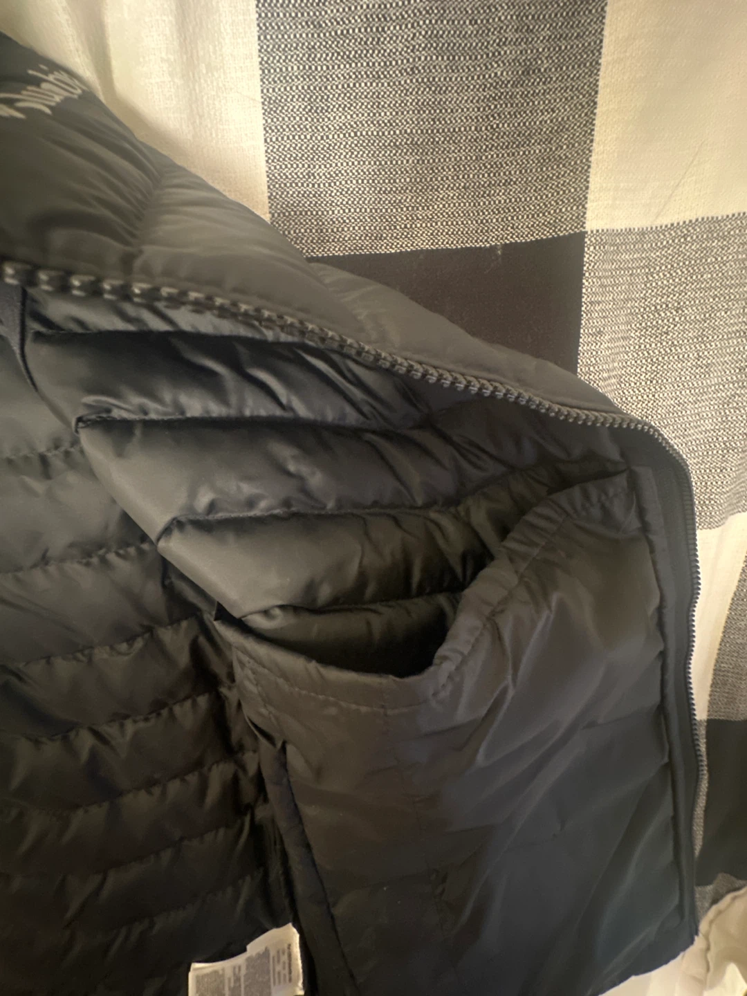 Columbia Black Down Vest - photo 4