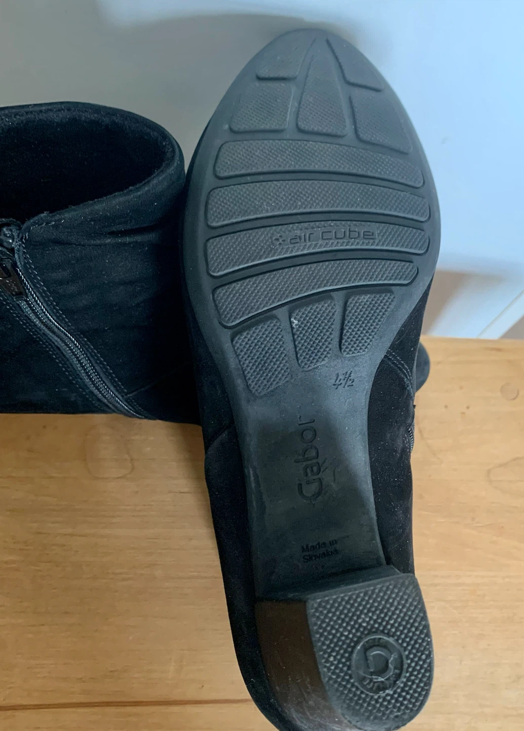 Black Suede Gabor Ankle Boot - Size 7 Ca - photo 4