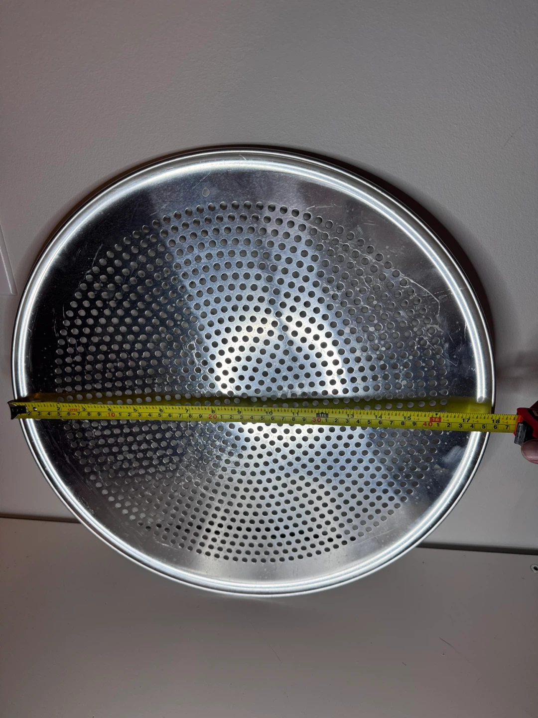 Round Aluminum Pizza Screen - photo 2