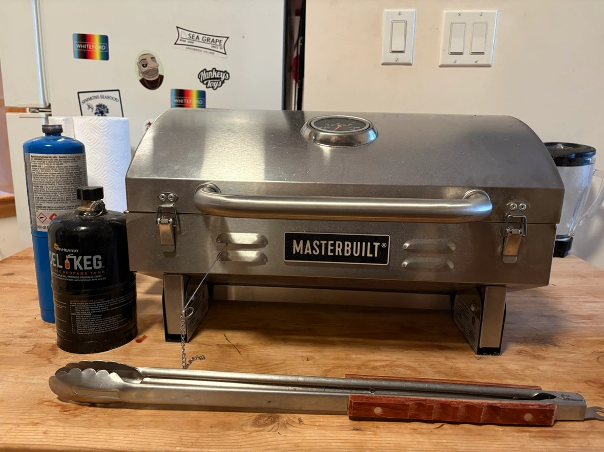 Masterbuilt Portable Gas Grill