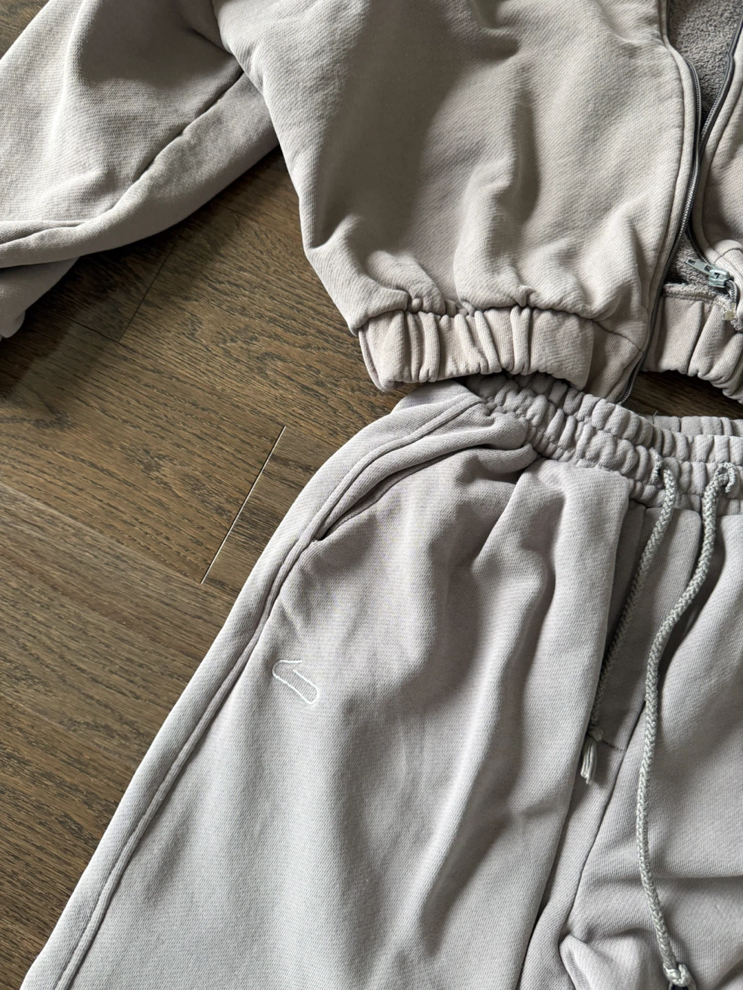 R.TYPE Grey Hoodie and Joggers Set - photo 2