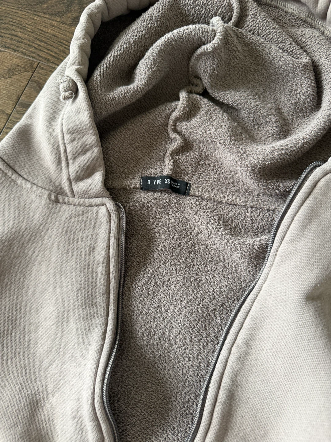 R.TYPE Grey Hoodie and Joggers Set - photo 3