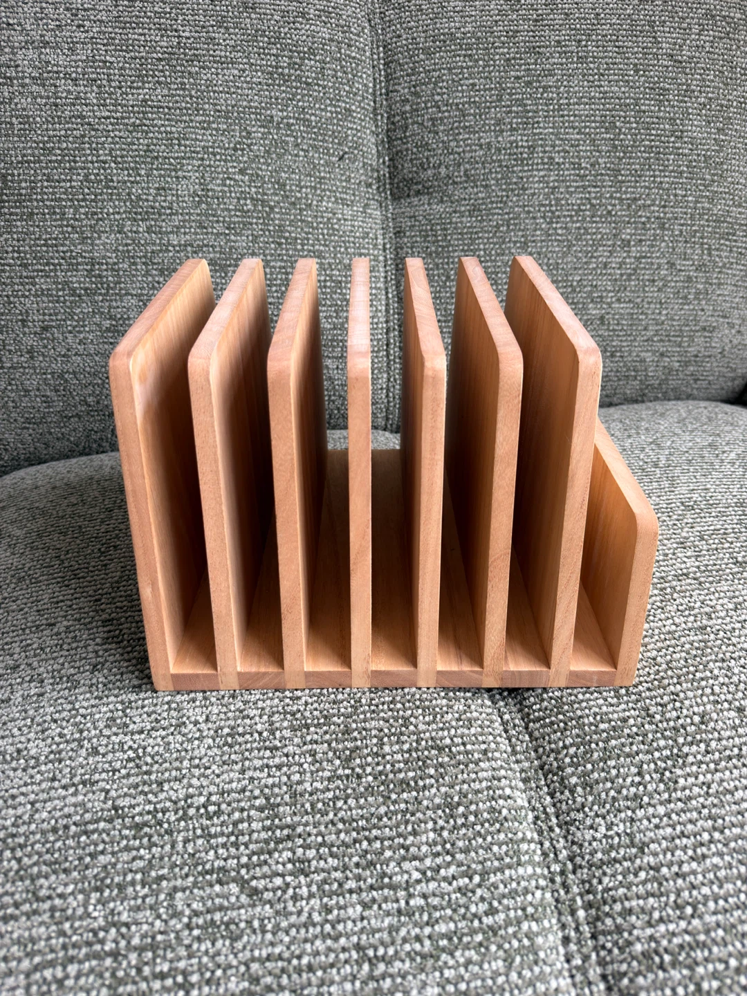 KIRIGEN Wooden Organizer, 5-Slot File / Magazine Holder for Desk - photo 3