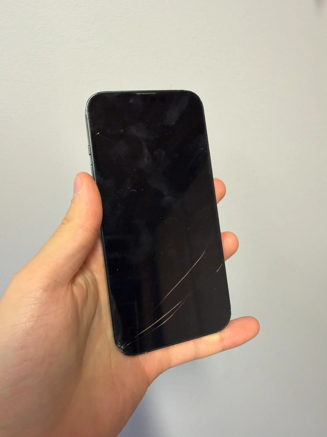 iPhone 14 - 128gb - photo 2