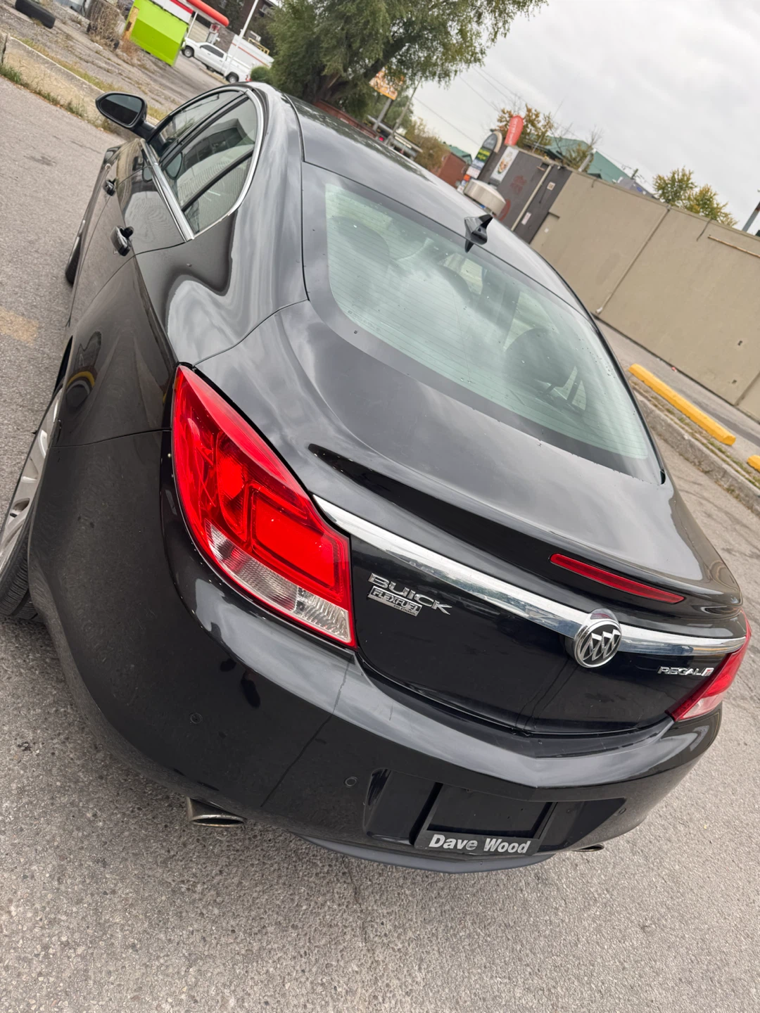 Buick Regal Sedan - photo 3