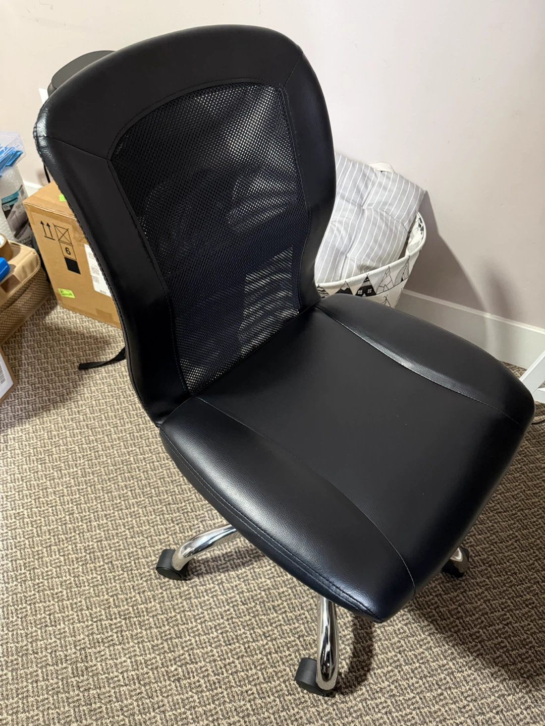 Mainstays Mesh Back Office Chair – $20 - photo 4