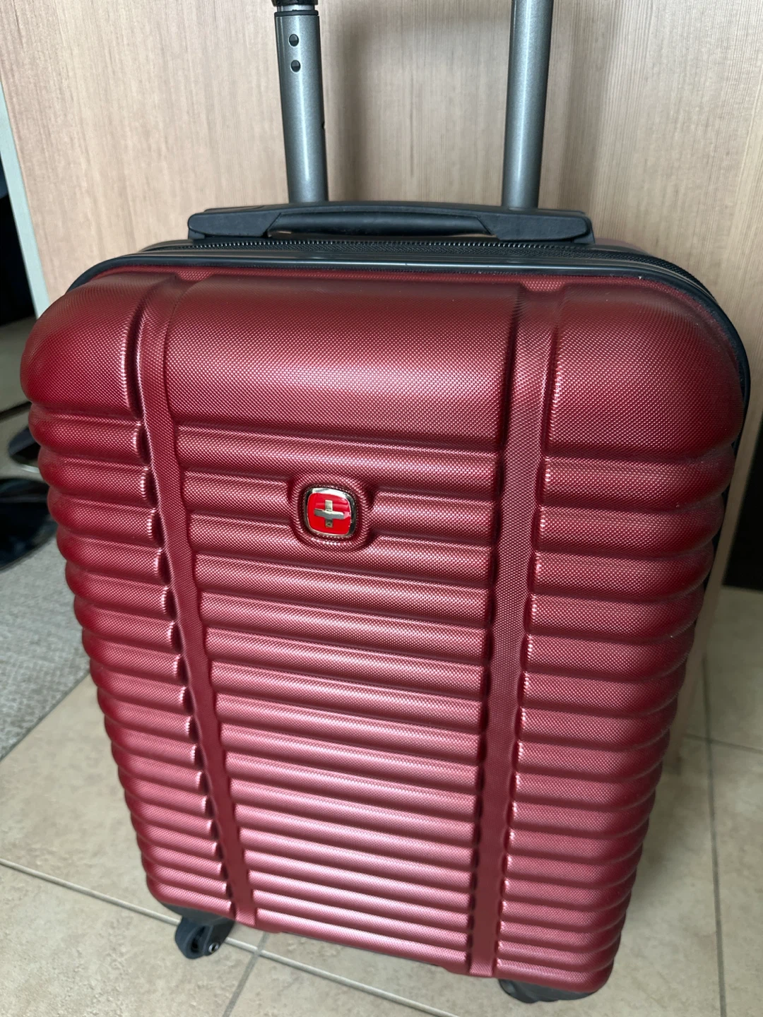 Swiss Gear Hardside Carry-On Luggage