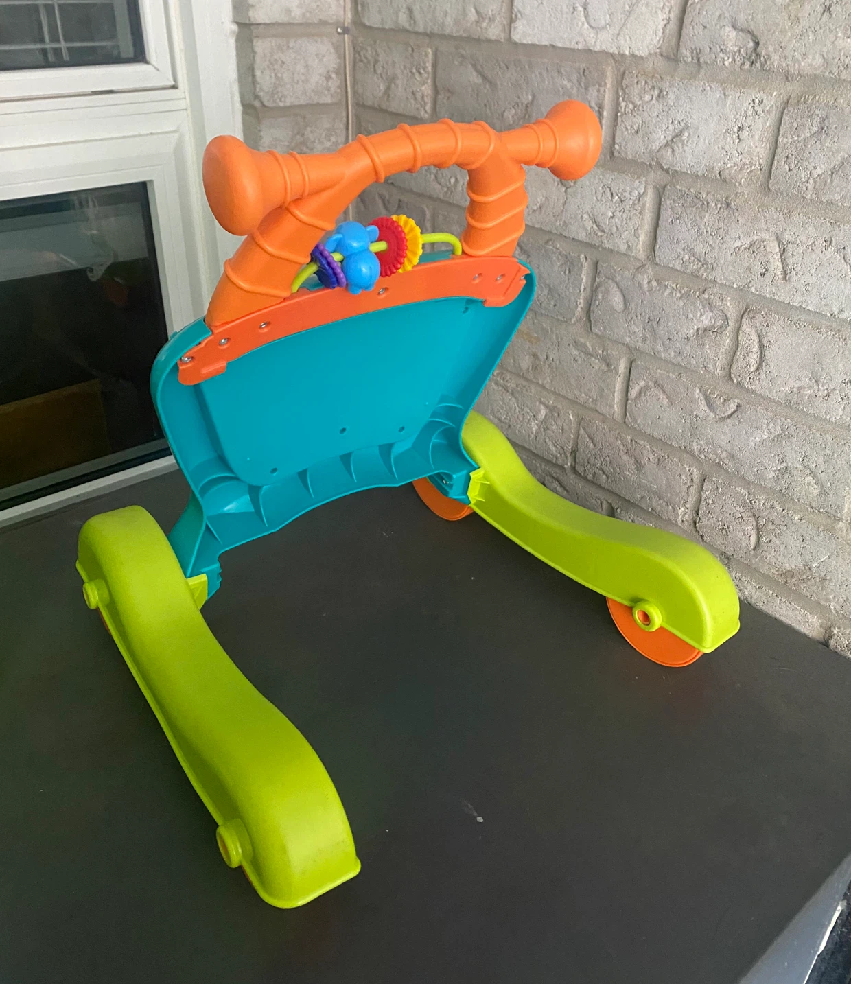 Baby walker with activity board - photo 3