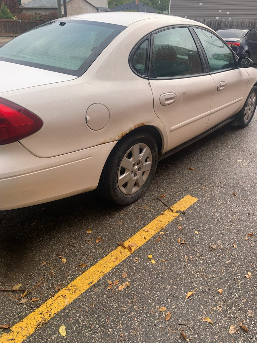 2002 Ford Taurus LX - photo 5