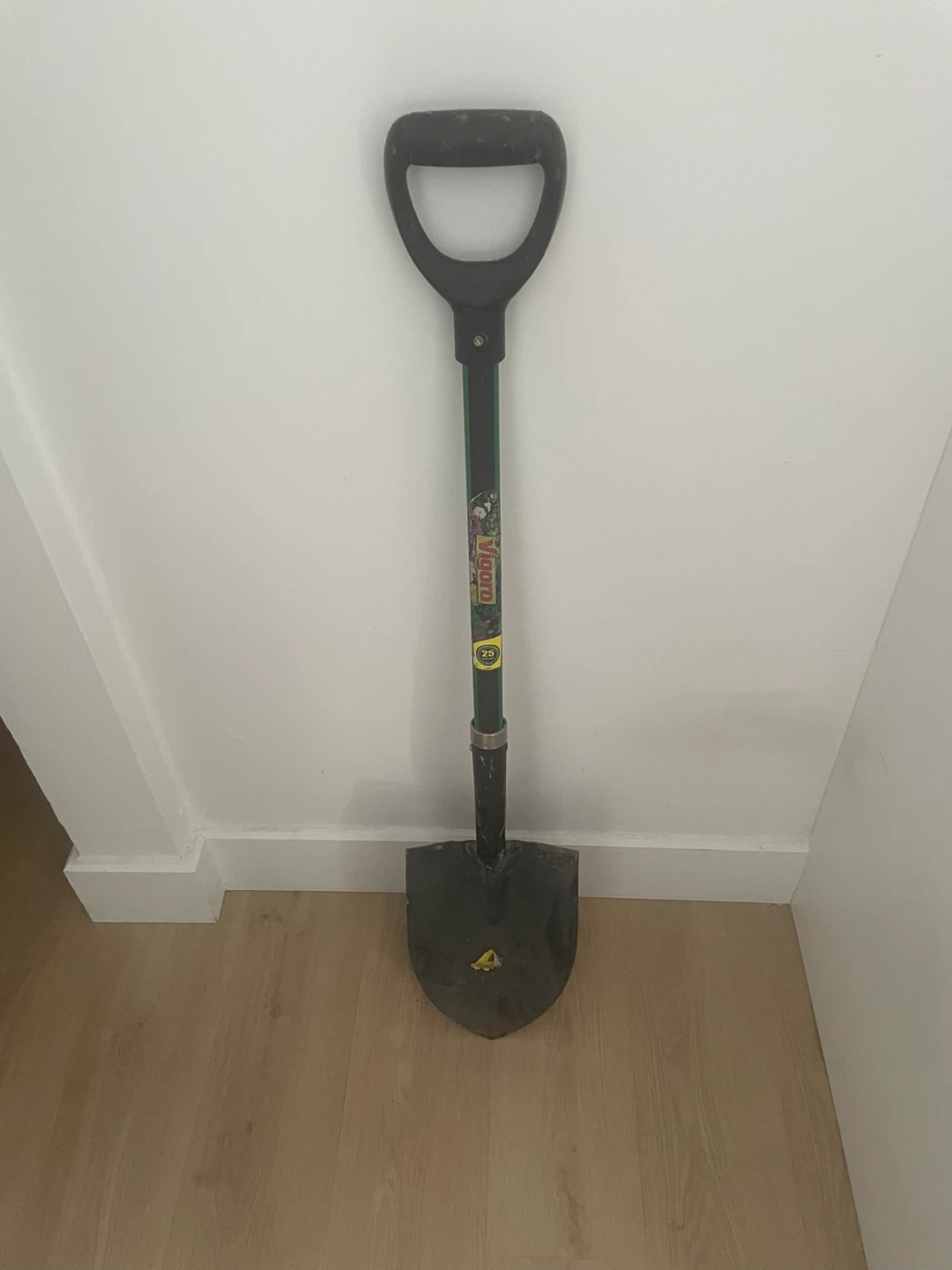 Vigoro Hand Shovel
