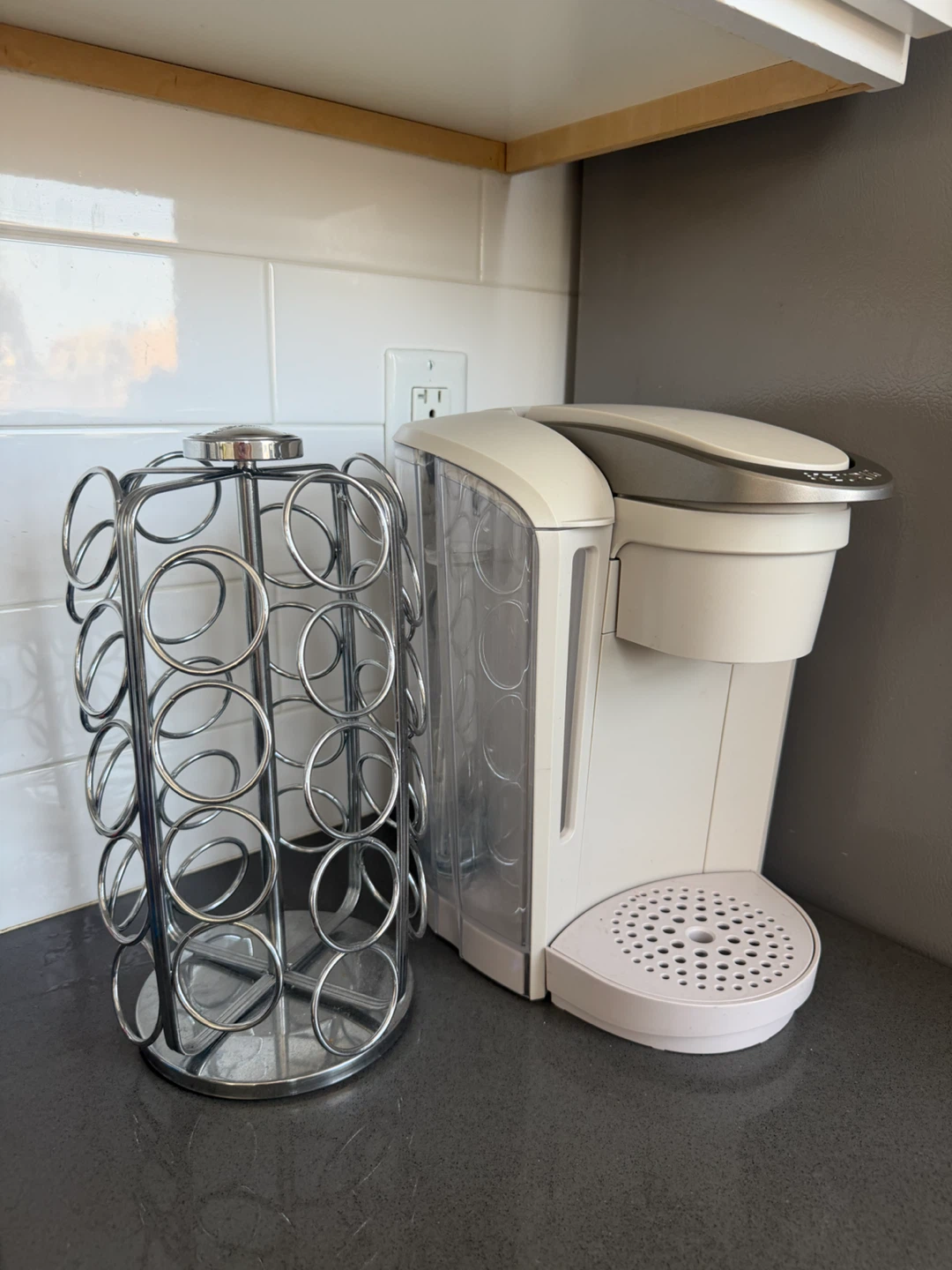 Keurig K-Cup Coffee Maker with Pod Holder and Filters - photo 3