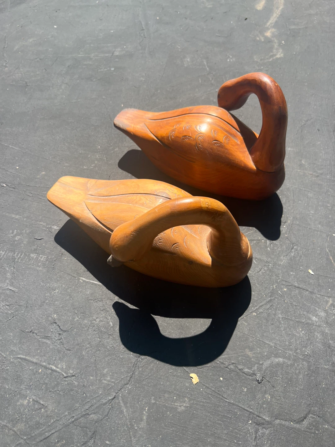 Set of 2 Hand-Carved Wooden Swans - photo 2