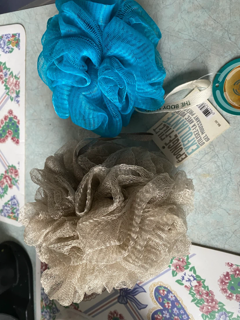 The Body Shop Exfoliating Bath Sponges - photo 2