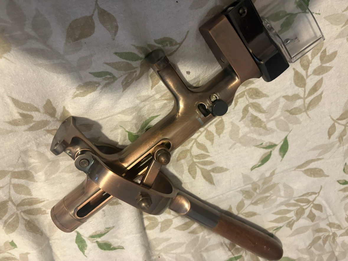 Boj Wall-Mounted Corkscrew