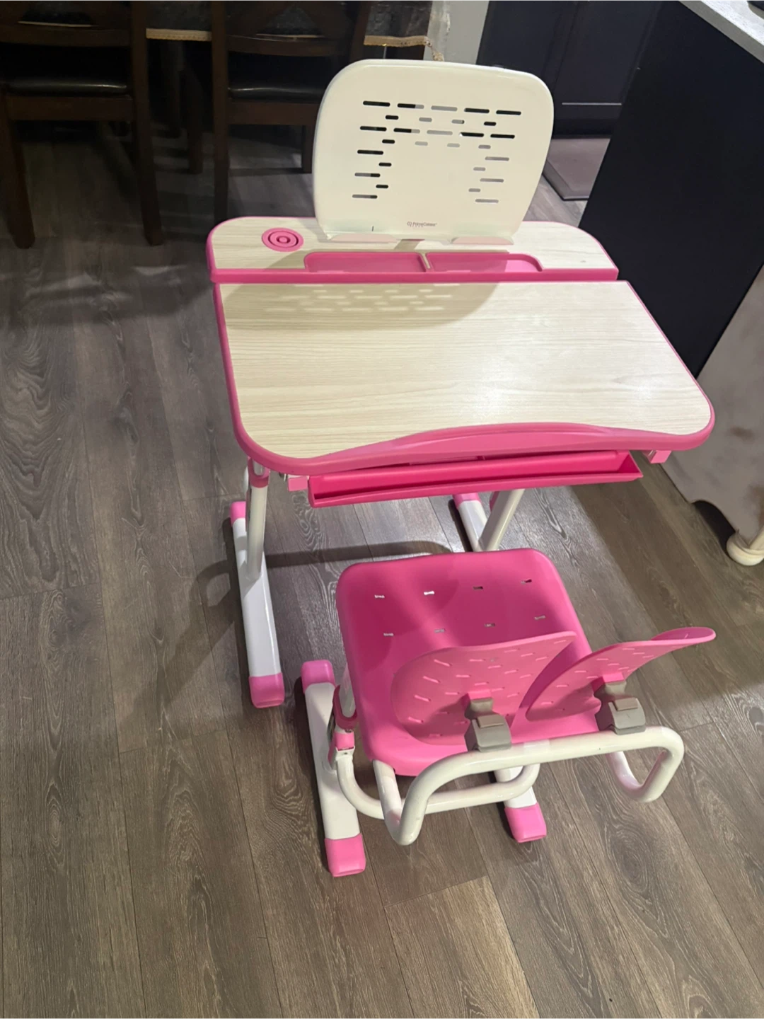 PrimeCables Ergo Kids Adjustable Desk and Chair Set - photo 3
