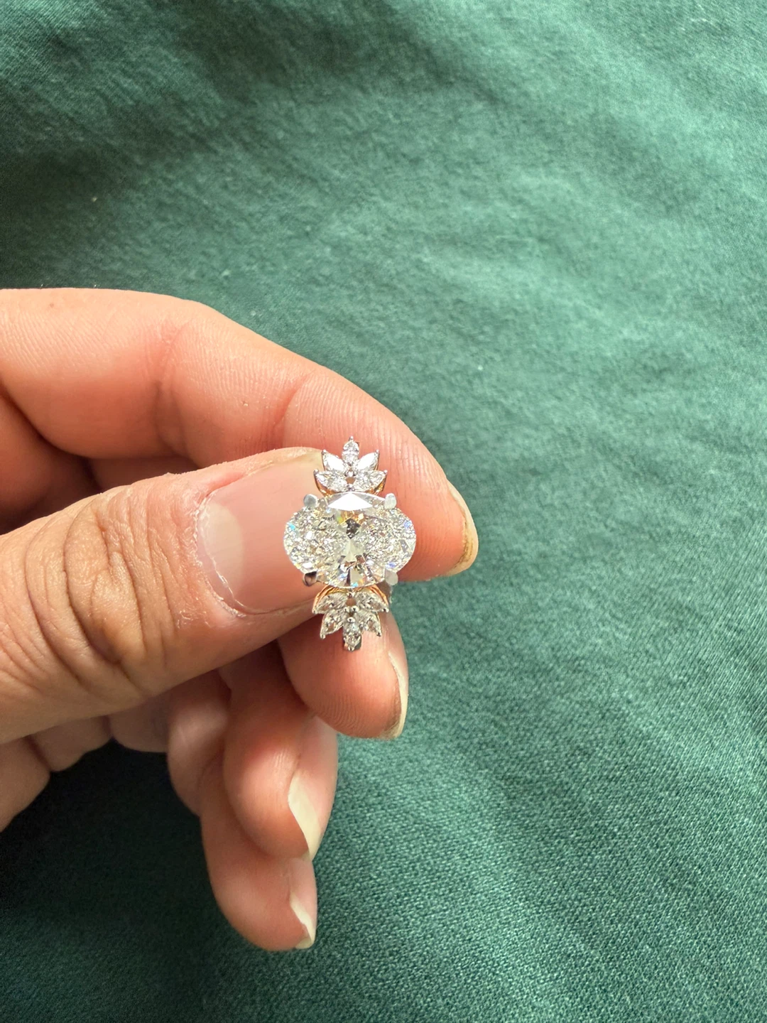 2.89 CT OVAL MARQUISE FLORAL RING IGI CERTIFIED 14KT YELLOW GOLD