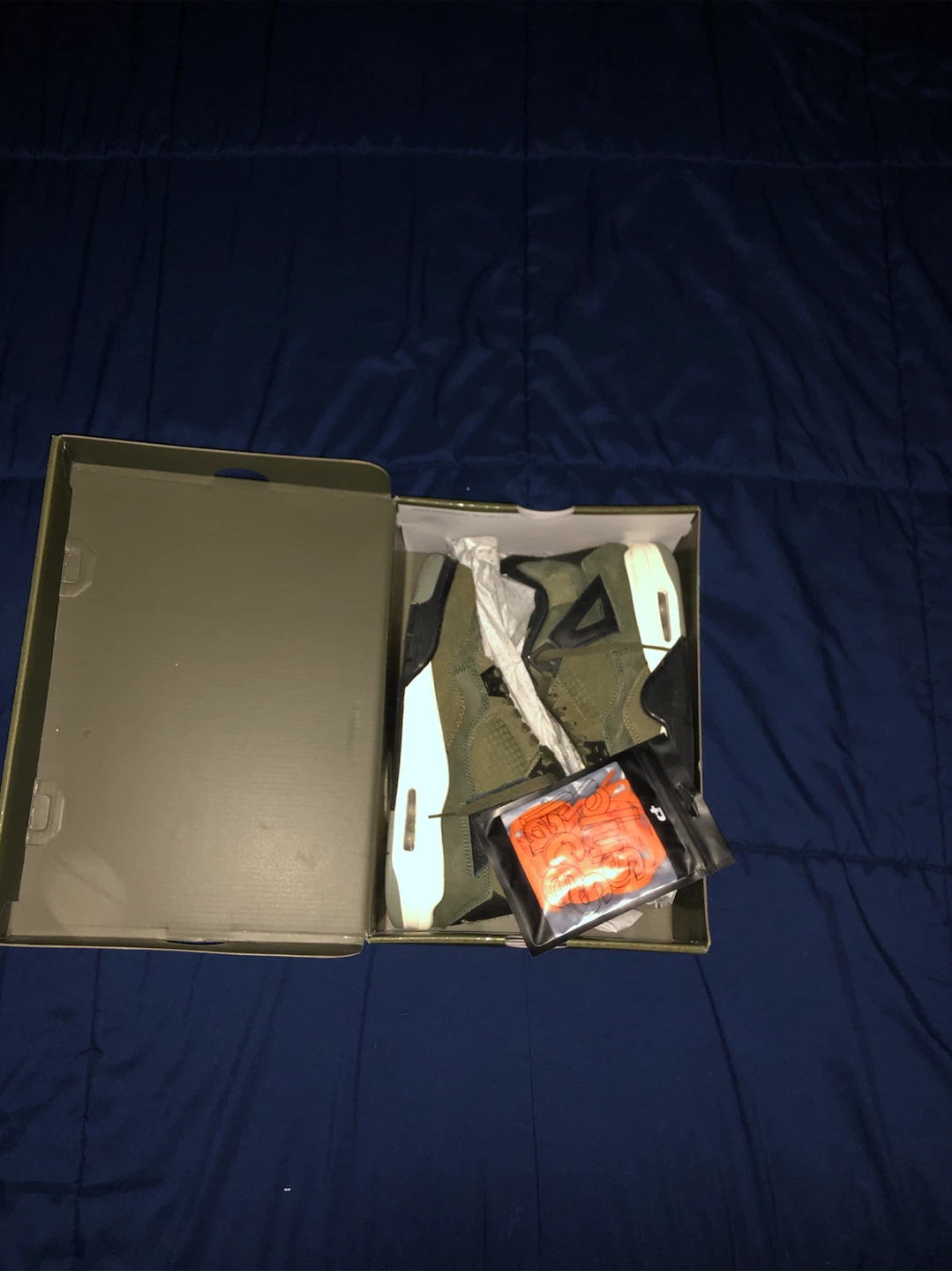 Jordan 4 SE craft
