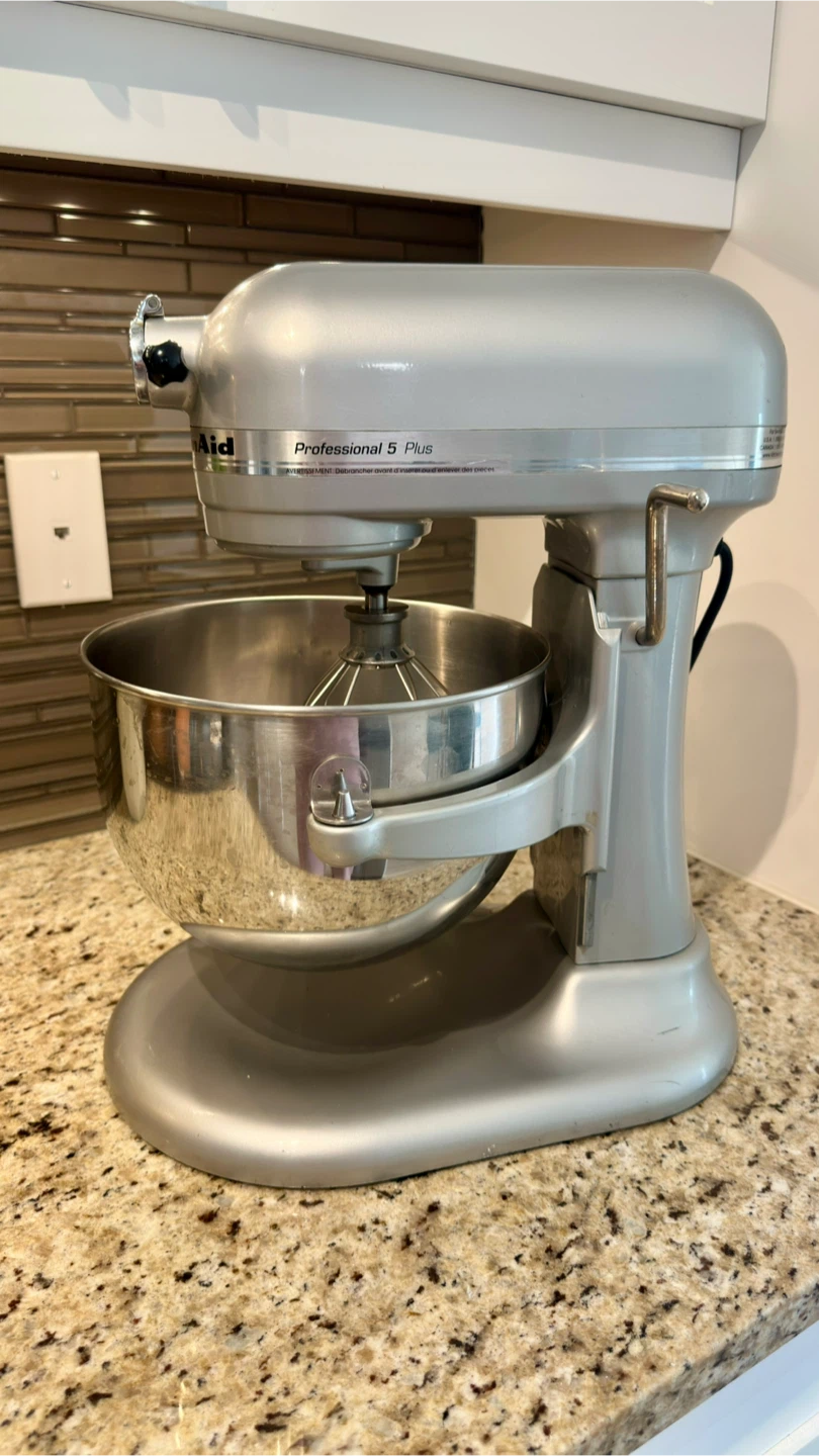 KitchenAid Professional 5 Plus Bowl-Lift Stand Mixer - photo 3