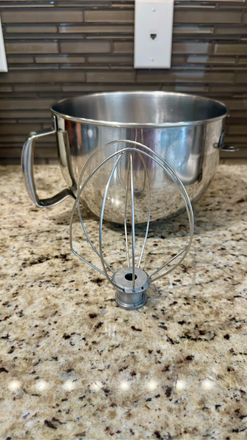 KitchenAid Professional 5 Plus Bowl-Lift Stand Mixer - photo 4