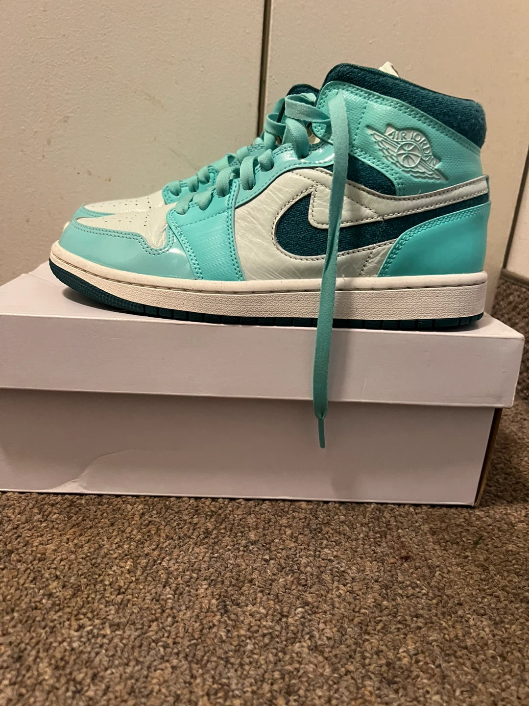 Air Jordan 1 Mid SE Teal Tint - photo 3