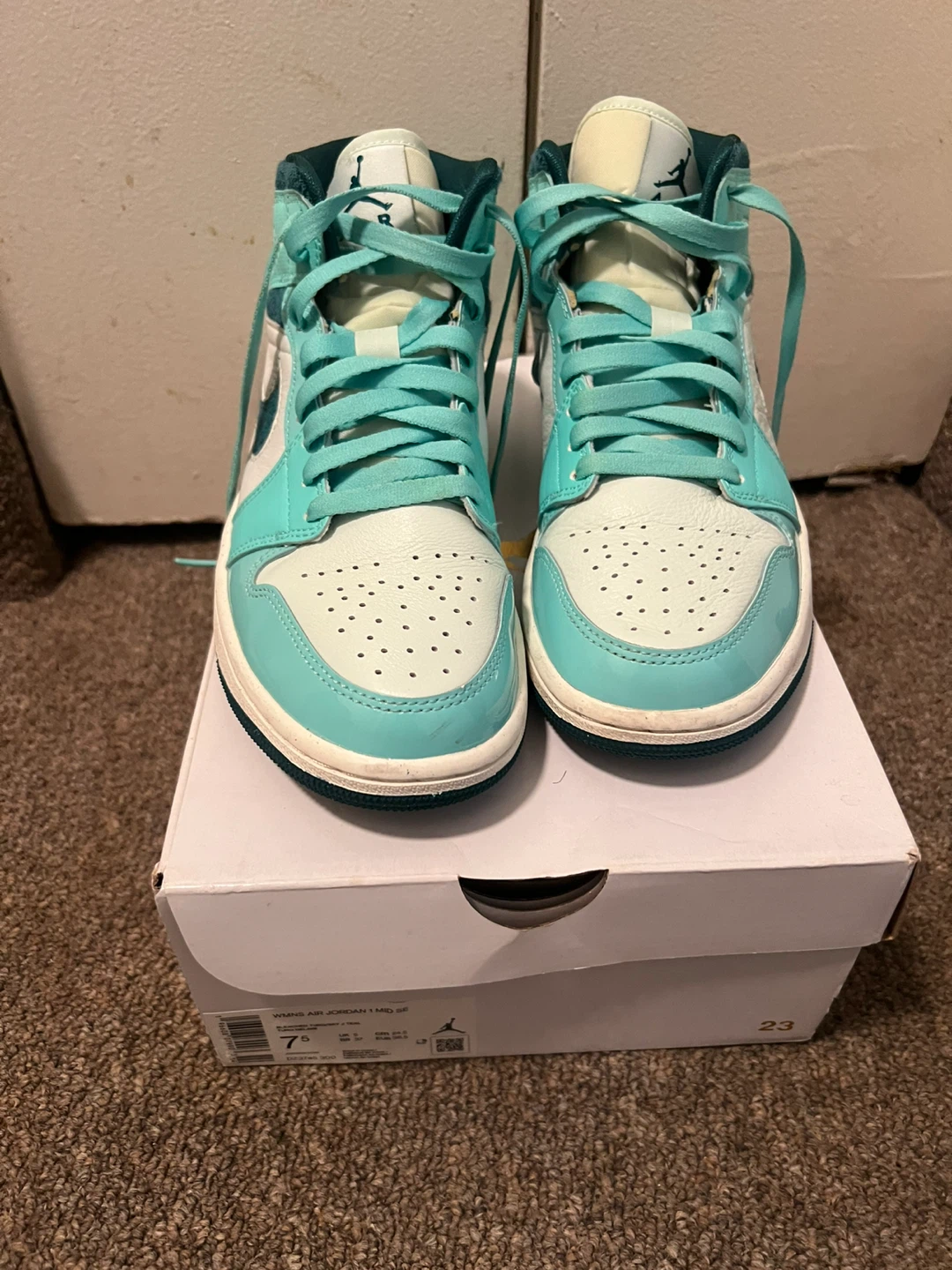Air Jordan 1 Mid SE Teal Tint - photo 4