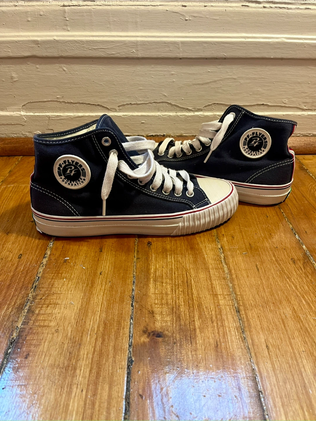 PF Flyers W9 M7.5 Shoes