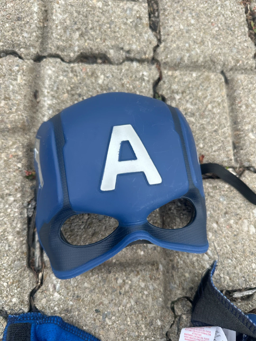 Captain America Halloween Costume with Mask and Shield - photo 4