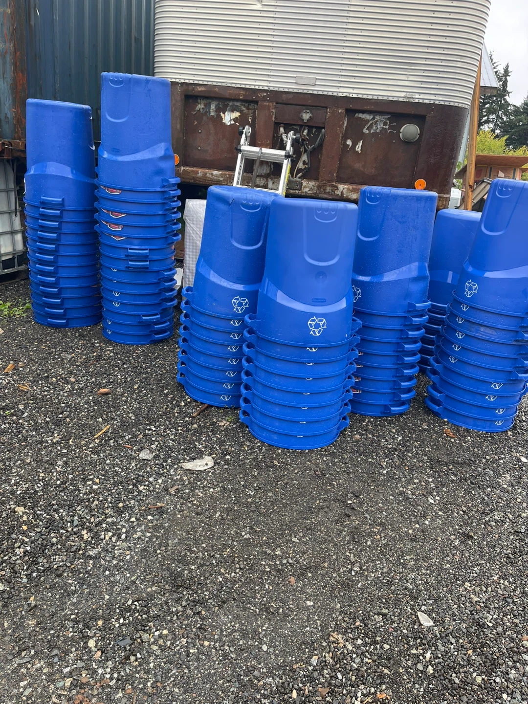 Recycling bins - photo 2