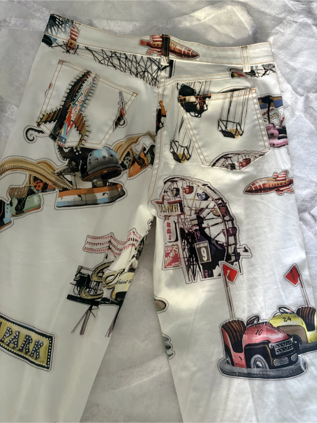 Tricot: White Country Fair Themed Pants - Size 8 - photo 3