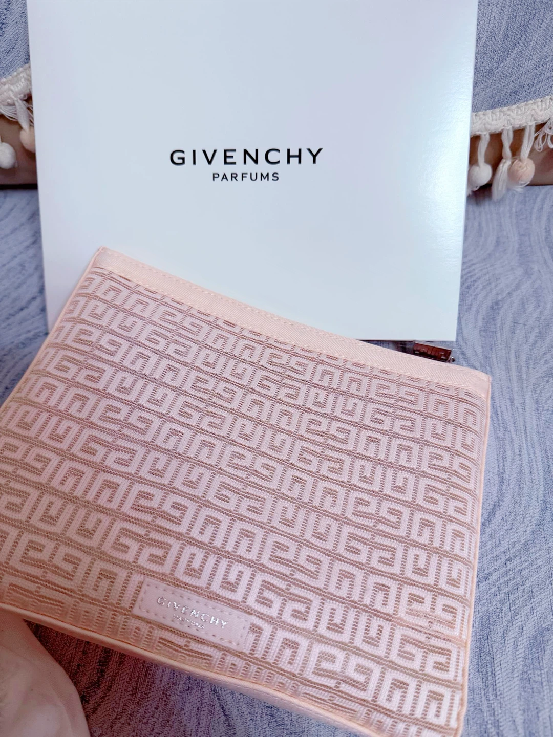 BNIB Givenchy Travel Cosmetic Bag - photo 2