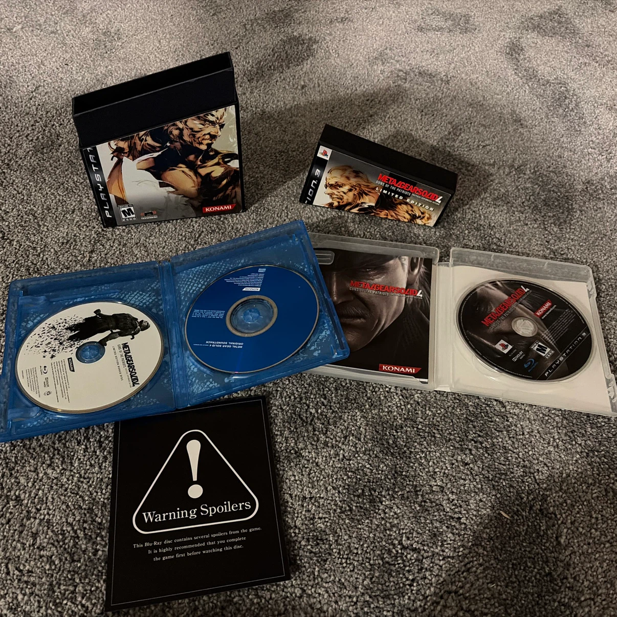 Metal Gear Solid 4 Limited Edition PS3 - photo 2