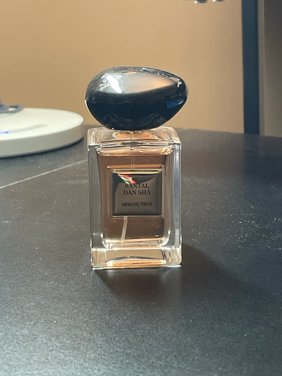ARMANI/PRIVĒ SANTAL DĀN SHĀ perfume