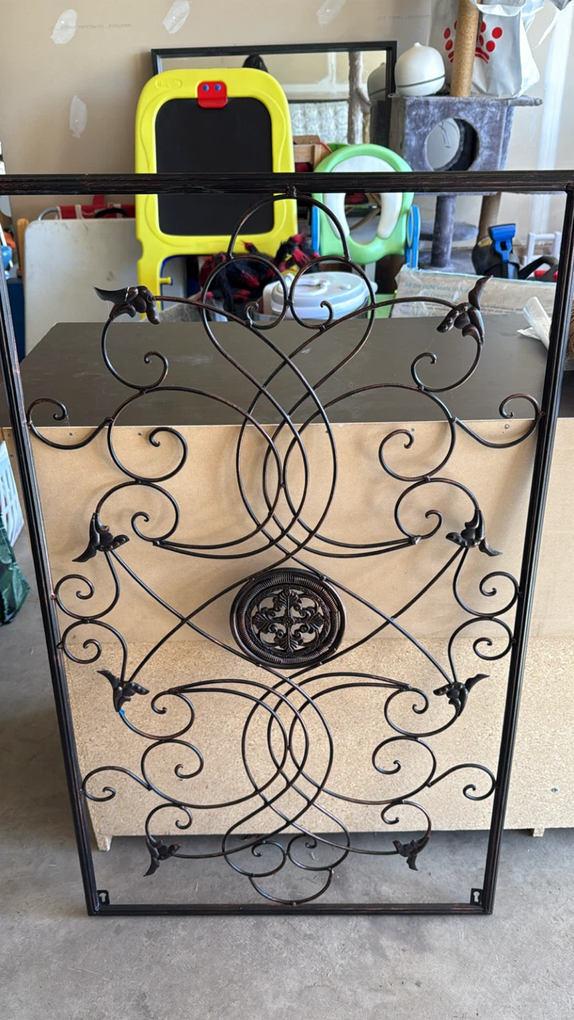 Metal Victorian Style Wall Art Décor