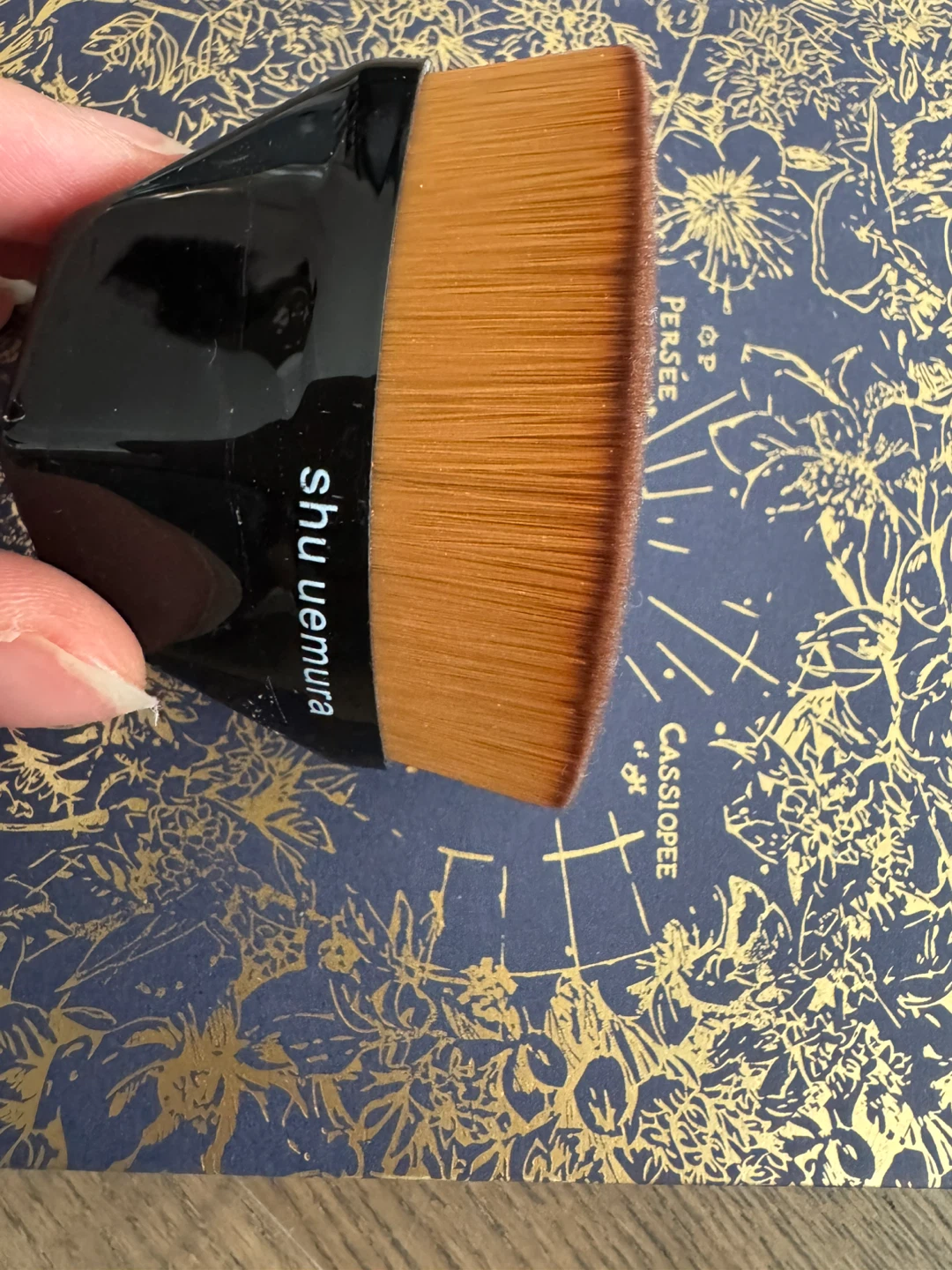 Shu Uemura Petal 55 Foundation Brush - photo 2
