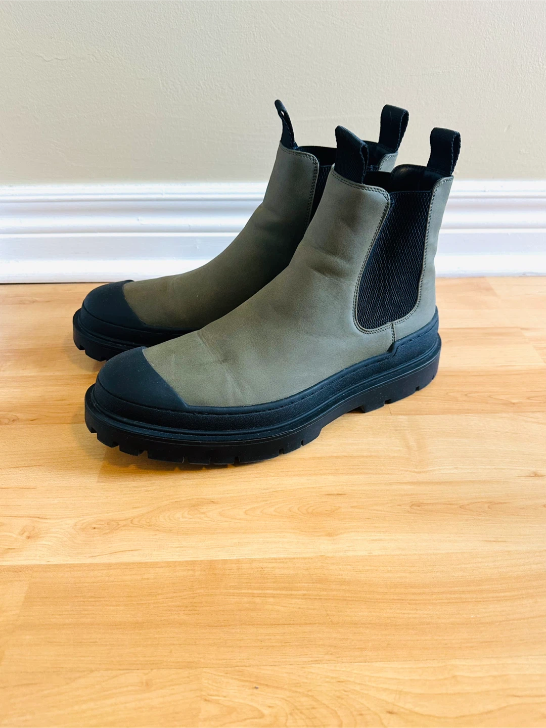 H&M Boots - Green/Black Men’s Size 7.5 US