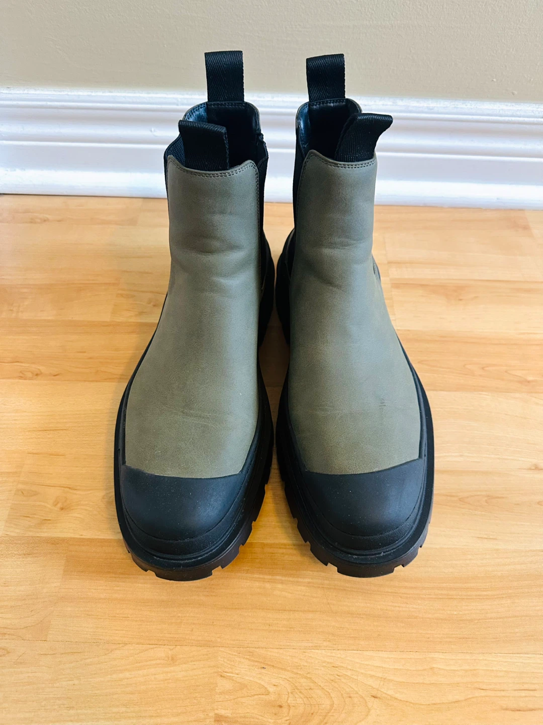 H&M Boots - Green/Black Men’s Size 7.5 US - photo 3