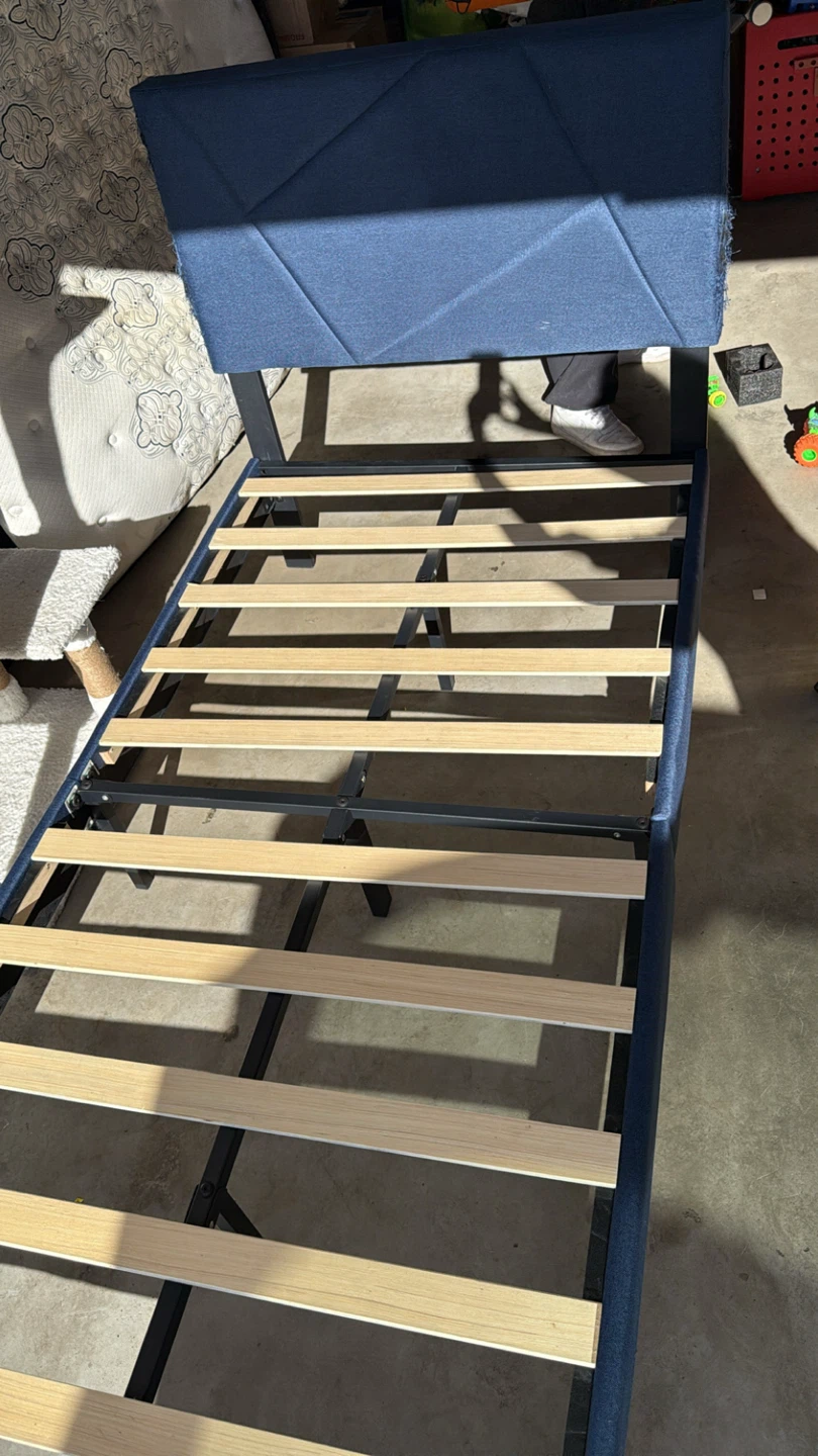 Single bed frame