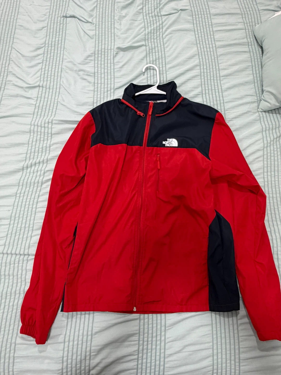 Medium The North Face Windbreaker Jacket Red and Black