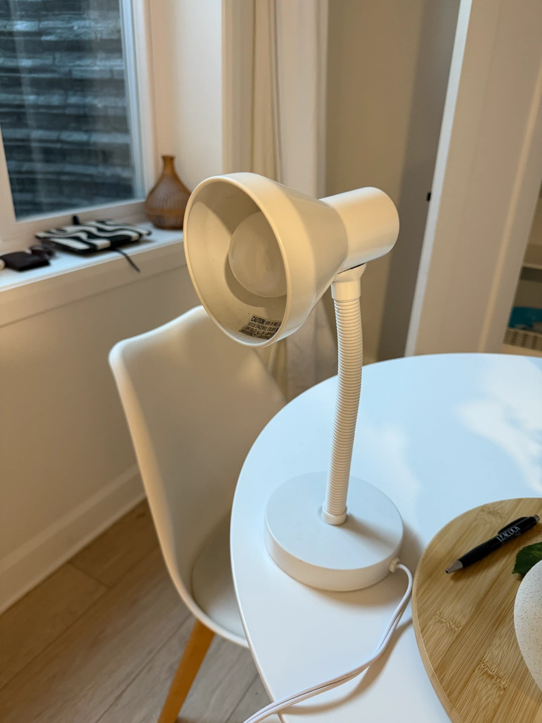Globe Electric White Desk Lamp