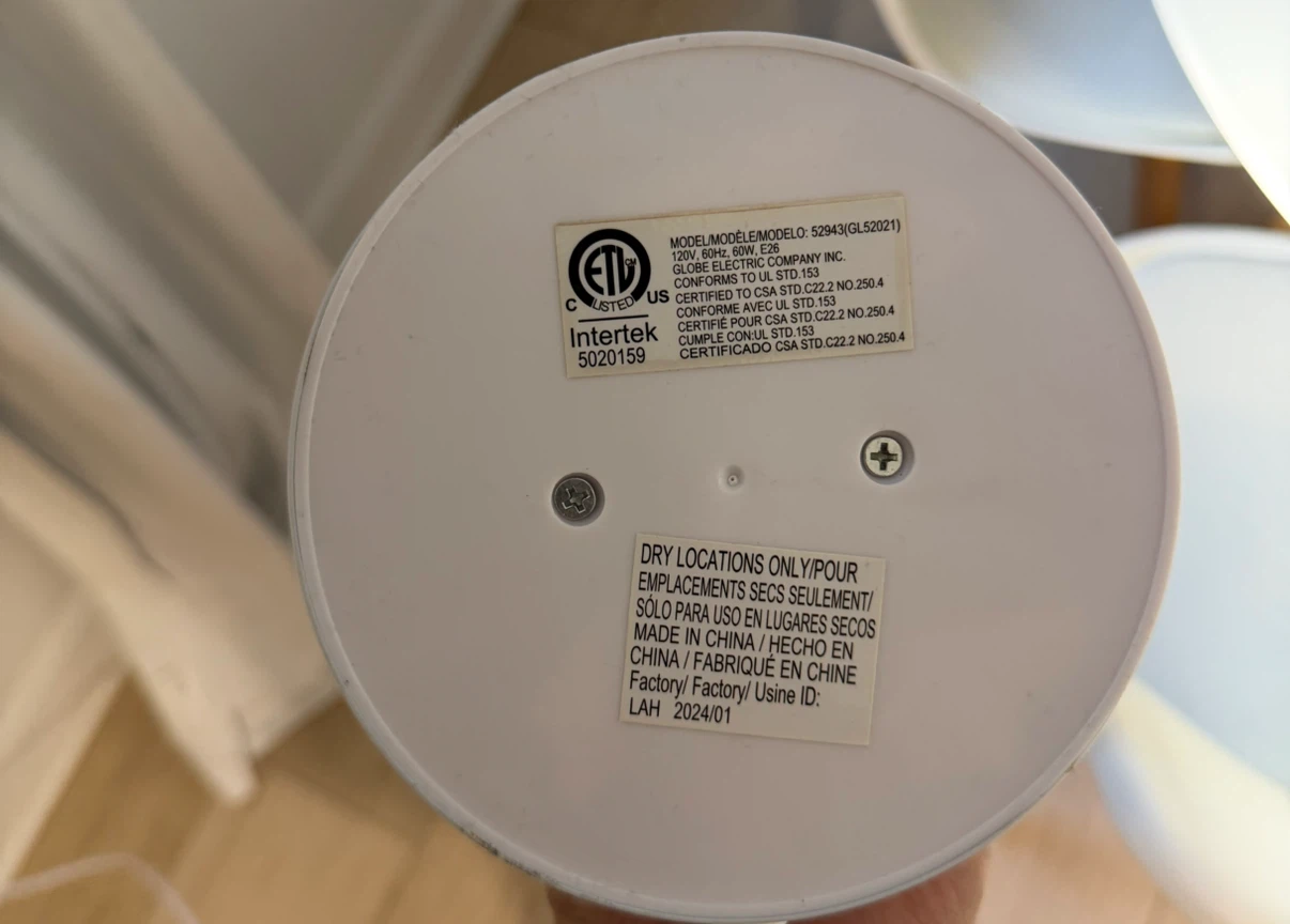 Globe Electric White Desk Lamp - photo 4