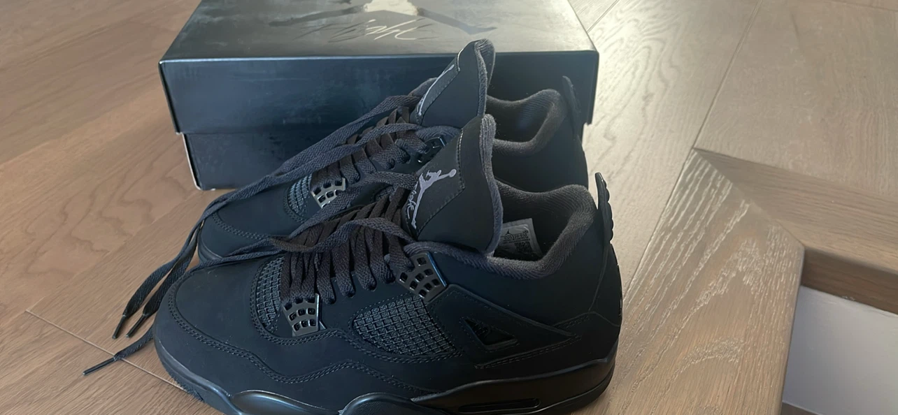 Air Jordan 4 Retro Black/Black-Lt Graphite