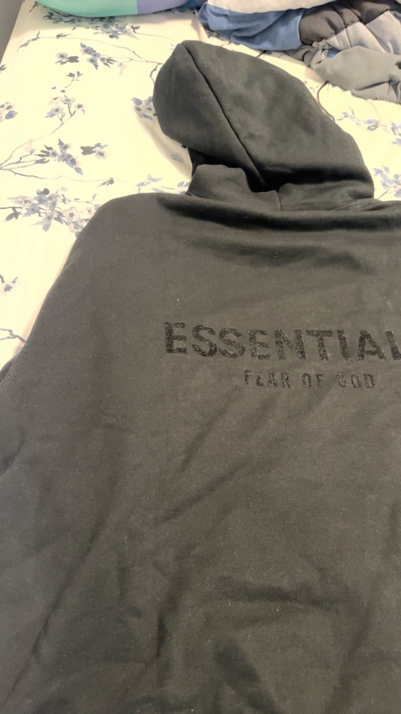 Essentials - photo 3