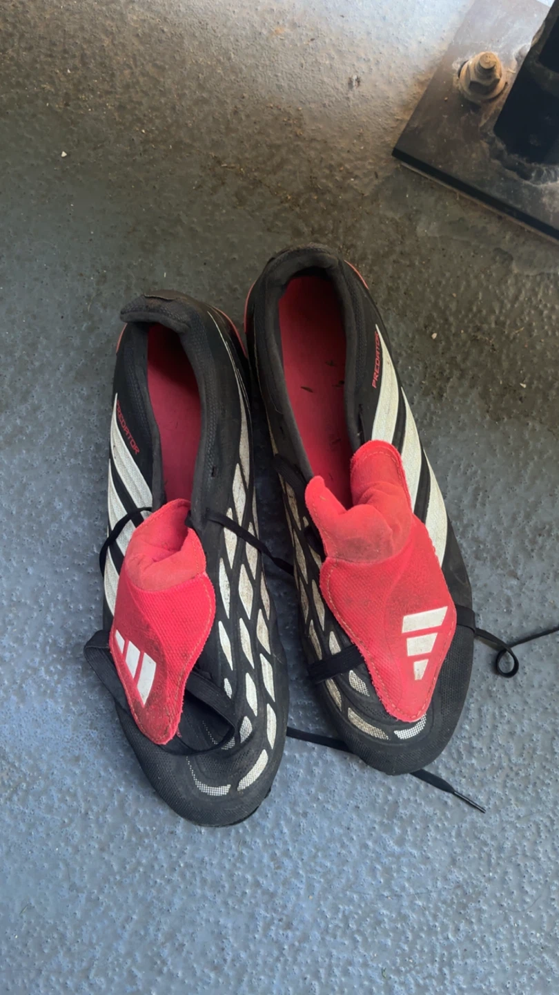 Make an offer Soccer Cleats Size -10 - photo 3