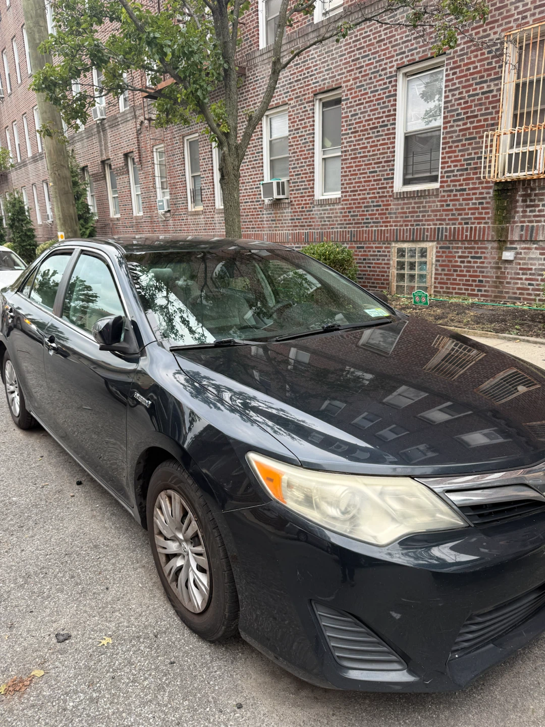 Toyota Camry Hybrid - photo 3