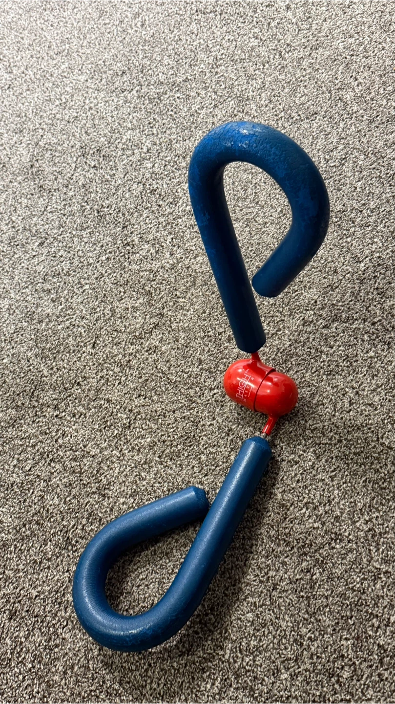 Thigh Master exercise tool