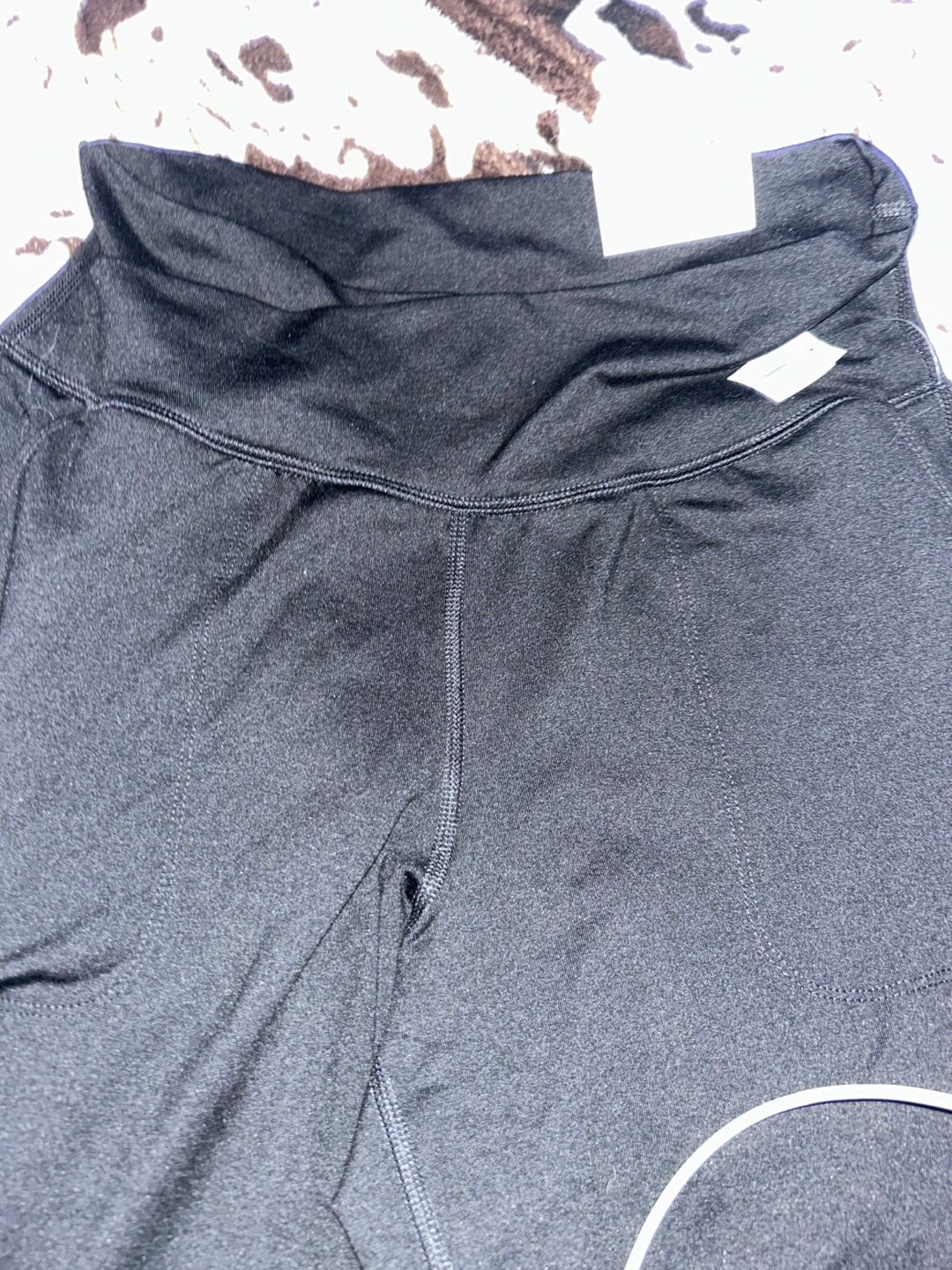Size M Old Navy CloudComfy Extra High-Rise Jogger - Black - photo 2