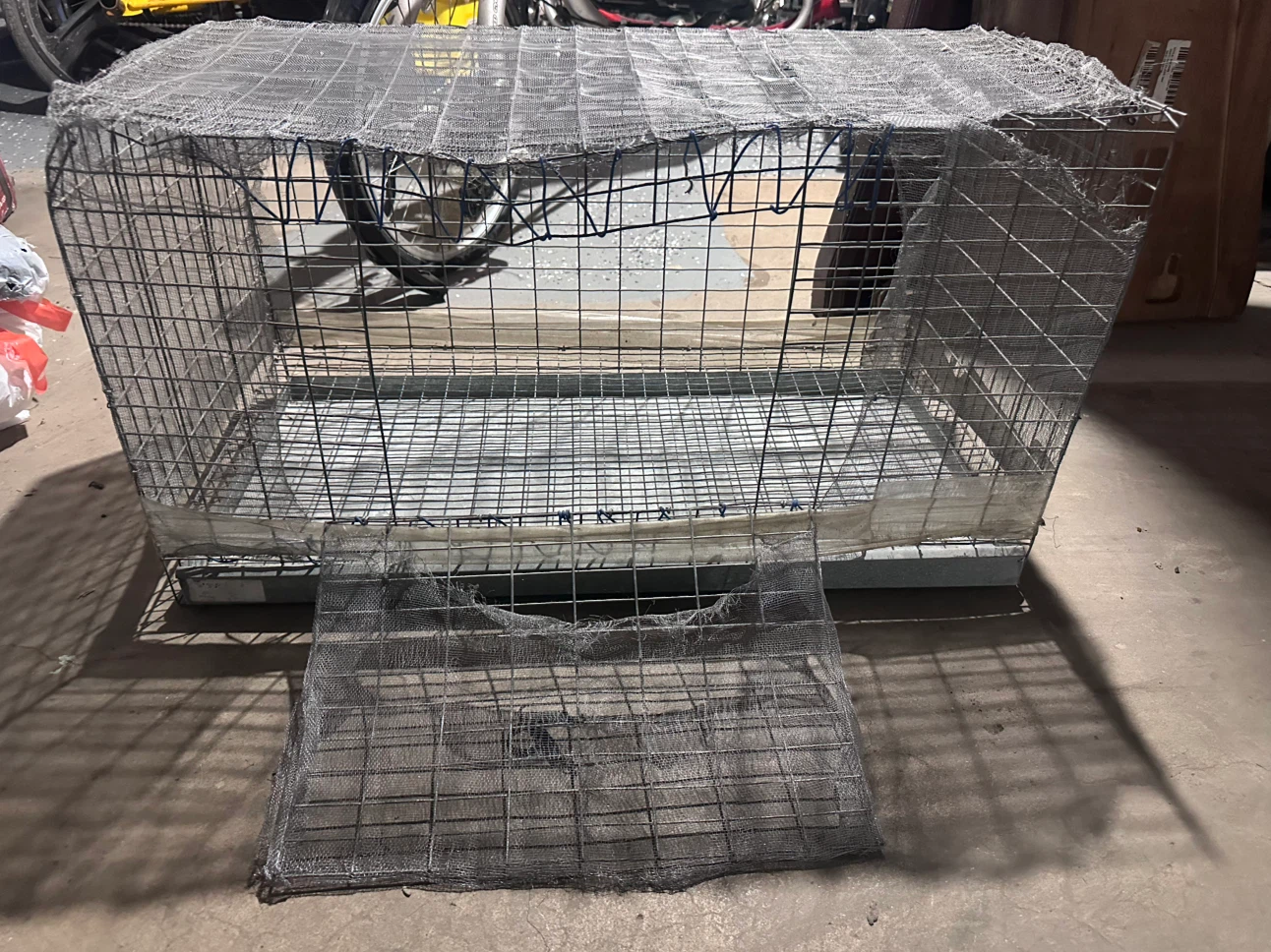 Metal Wire Animal Cage - photo 2