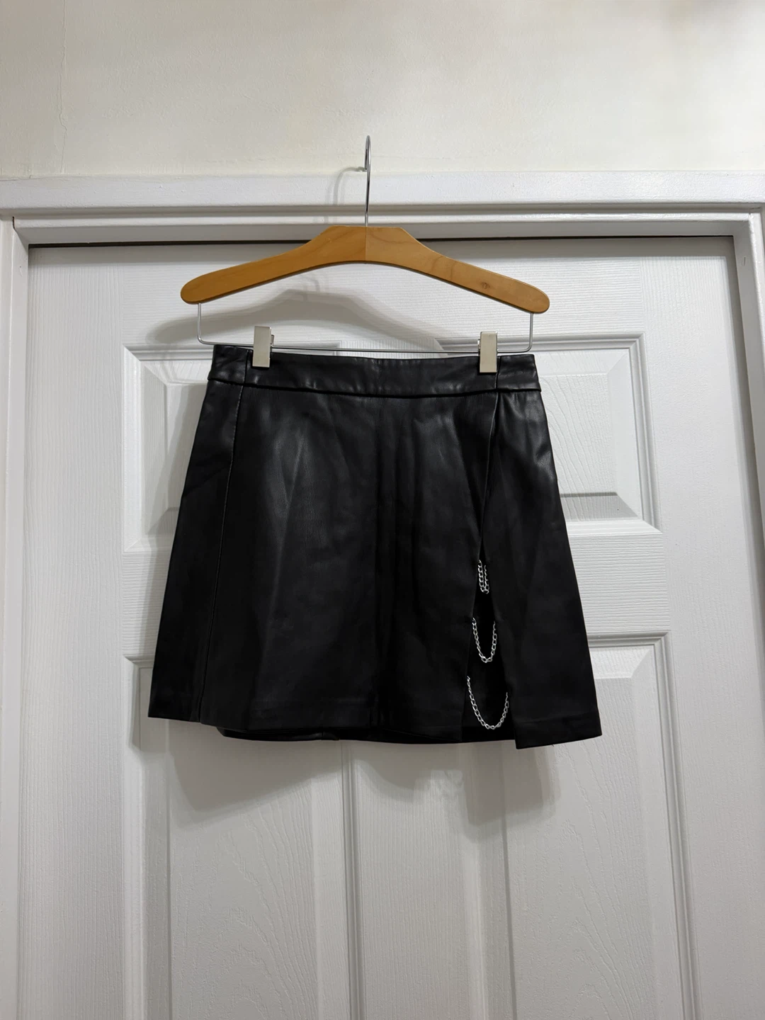 Leather skirt